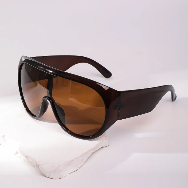 Dame oversized solbriller i moderne design med UV-beskyttelse Luvikno