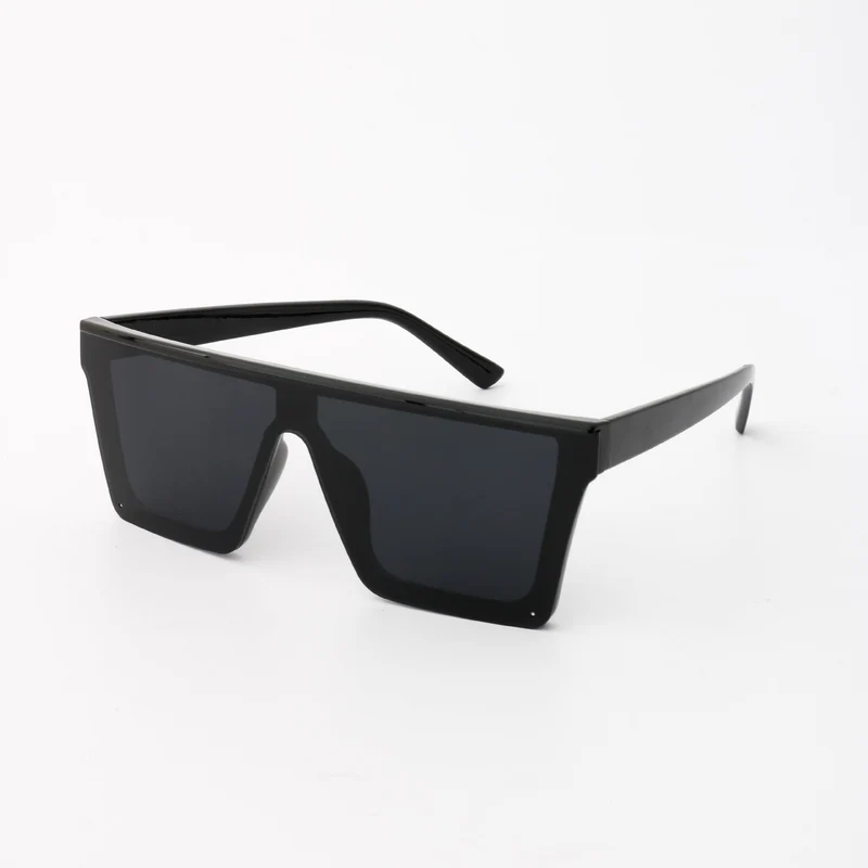 Dame oversized solbriller i futuristisk design Luvikno