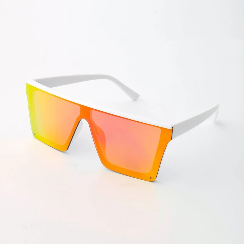 Dame oversized solbriller i futuristisk design Luvikno