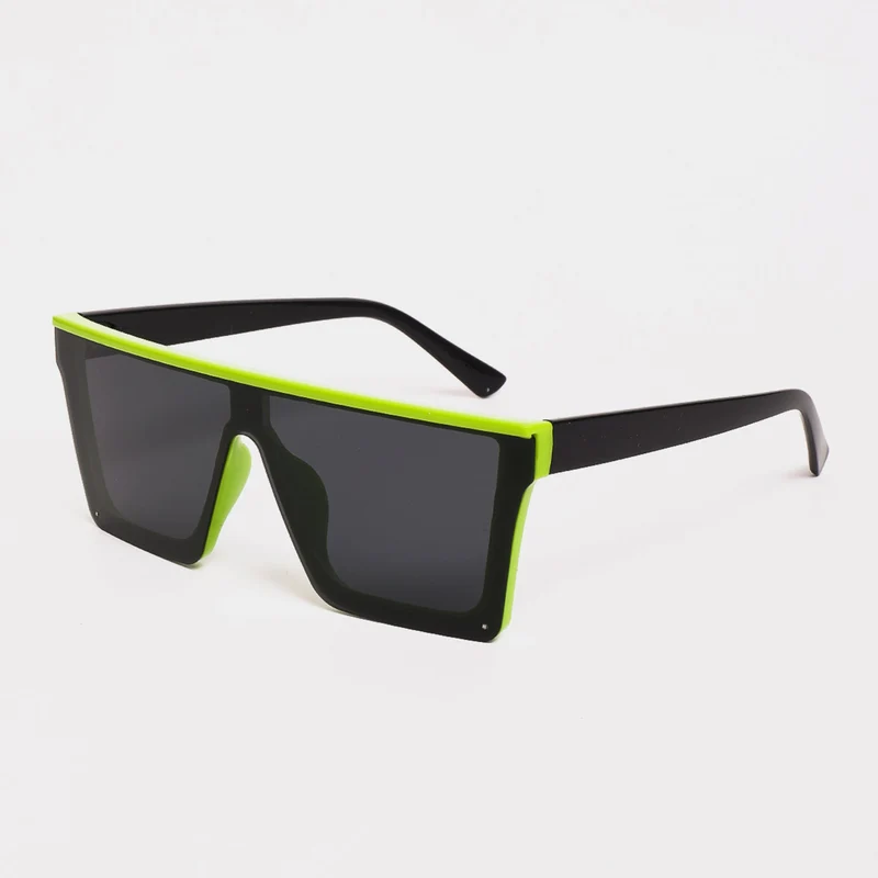 Dame oversized solbriller i futuristisk design Luvikno