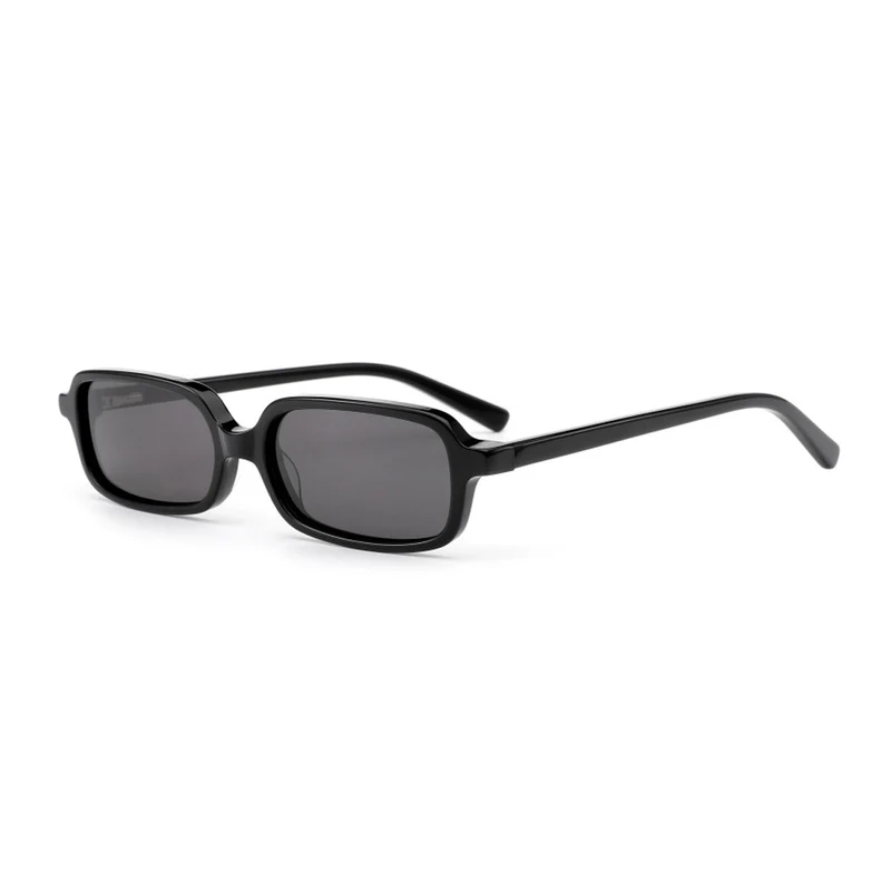 Dame moteriktig solbrille i samtidsrektangel design Luvikno