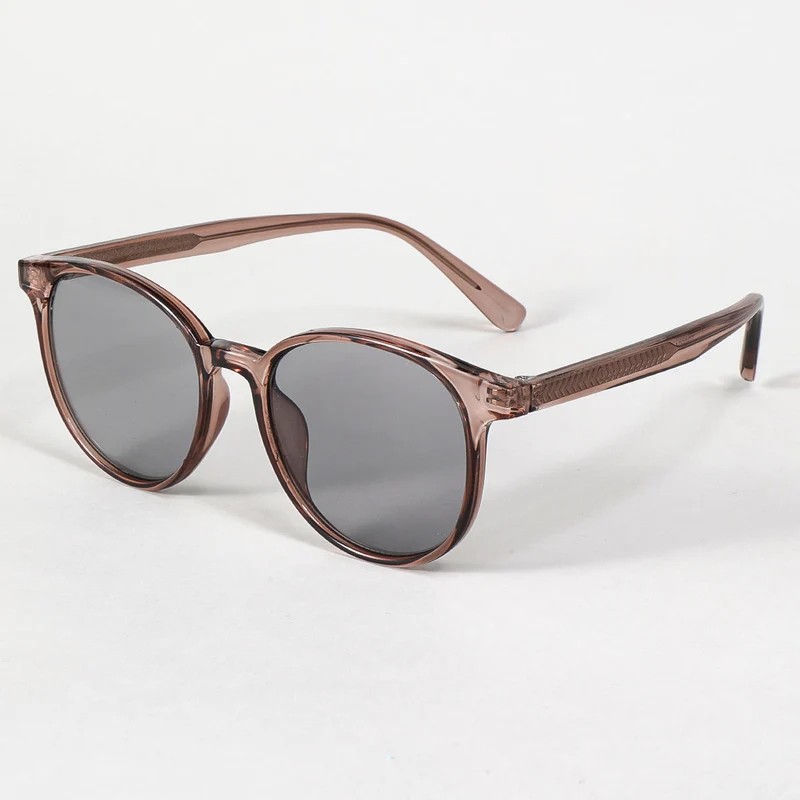Dame moterik solbrille i elegant, rund design med UV-beskyttelse Luvikno