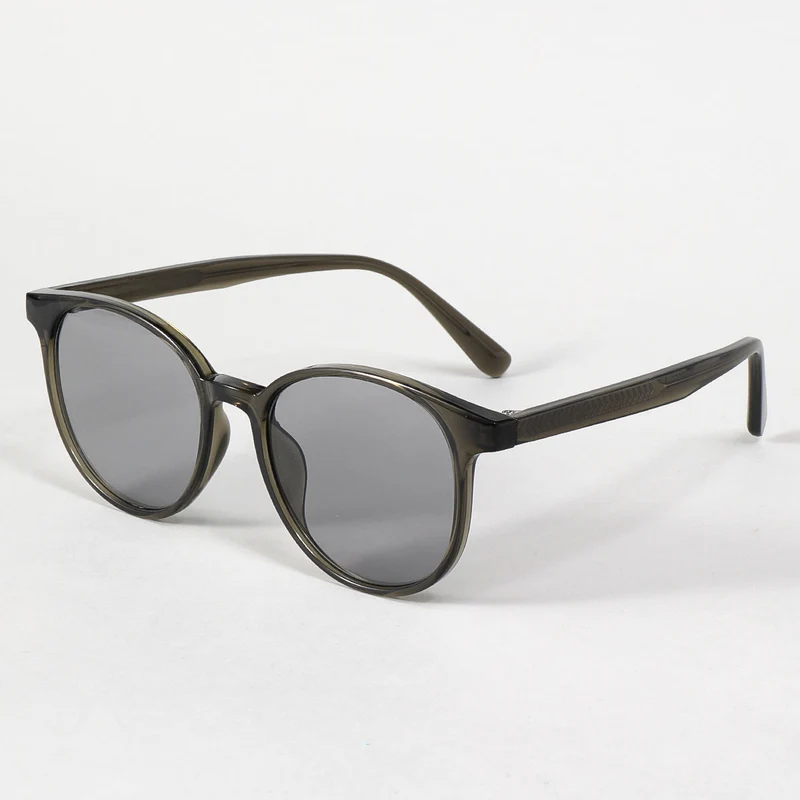 Dame moterik solbrille i elegant, rund design med UV-beskyttelse Luvikno