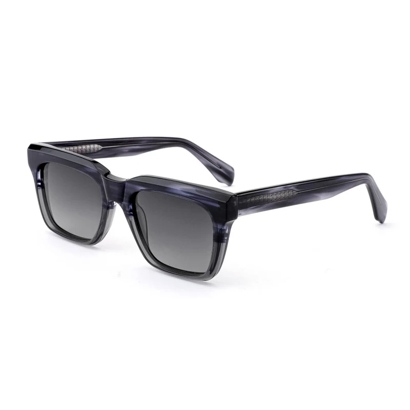 Dame moteriktig solbrille i elegant rektangulært design med robust ramme og UV-beskyttelse Luvikno