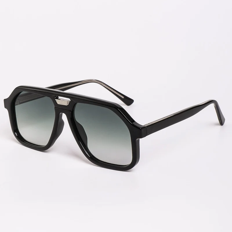 Damene moteriktig solbrille i unikt, geometrisk design Luvikno