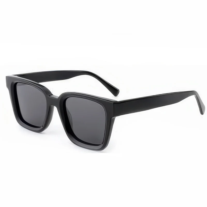 Dame moteriktig kvadratisk solbrille med transparent plastikkinn og polariserte linser Luvikno