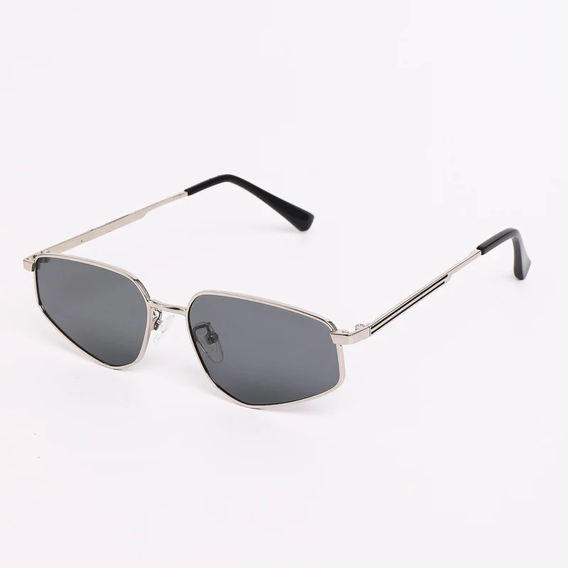 Dame Cat-Eye solbriller i moderne design med ultralett ramme Luvikno