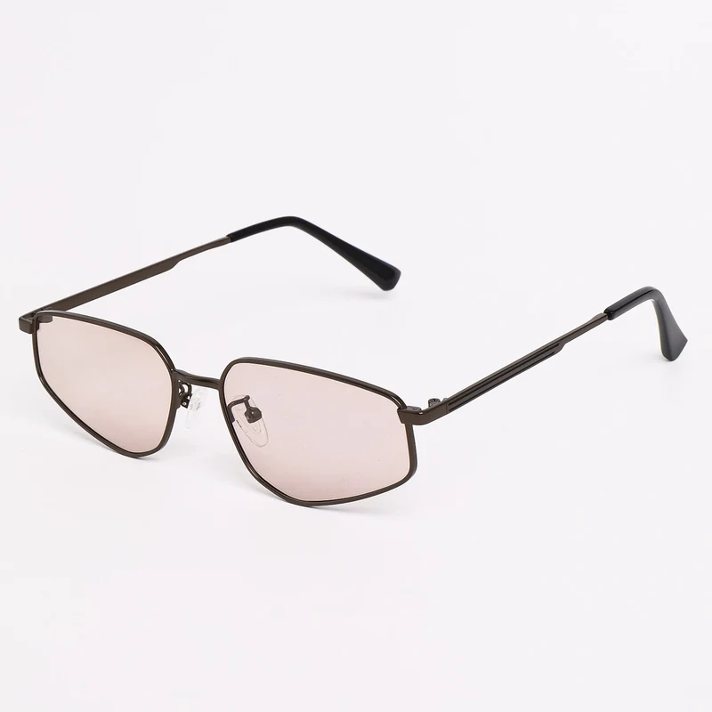 Dame Cat-Eye solbriller i moderne design med ultralett ramme Luvikno
