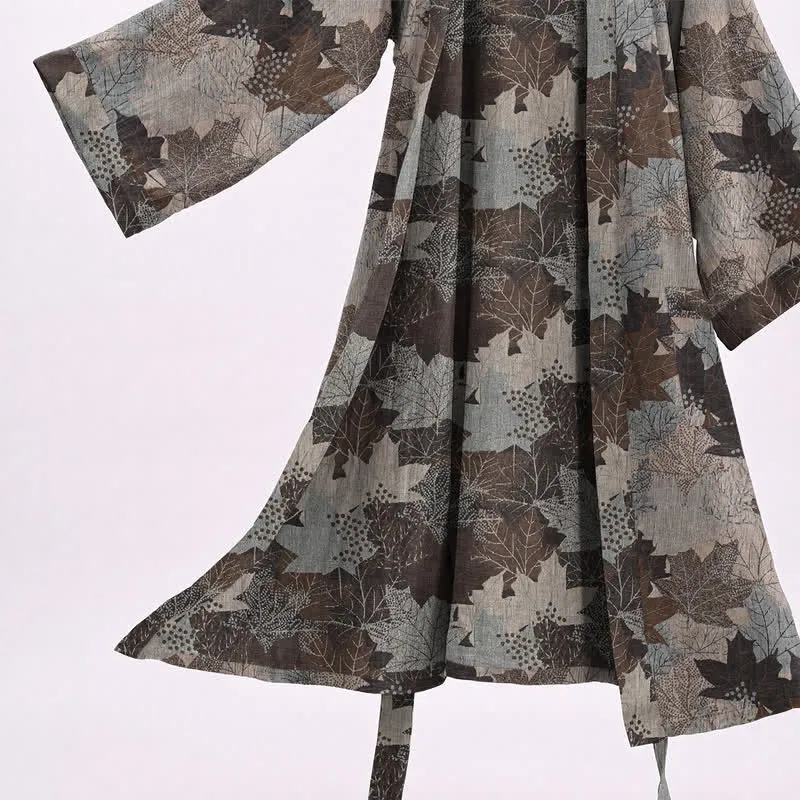 Kimono-Bademantel aus Baumwolle mit Ahornblattmuster für den Herbst