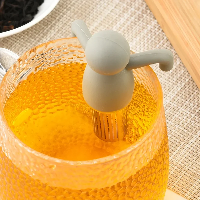 TeeFein Teesieb – Wiederverwendbares Edelstahl-Teesieb mit Silikongriff | Feines Teefilter für losen Tee | Praktischer Teeaufguss für Tassen und Becher