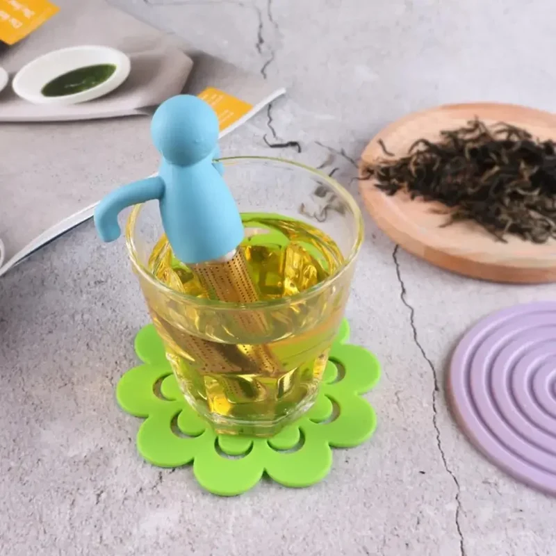 TeeFein Teesieb – Wiederverwendbares Edelstahl-Teesieb mit Silikongriff | Feines Teefilter für losen Tee | Praktischer Teeaufguss für Tassen und Becher