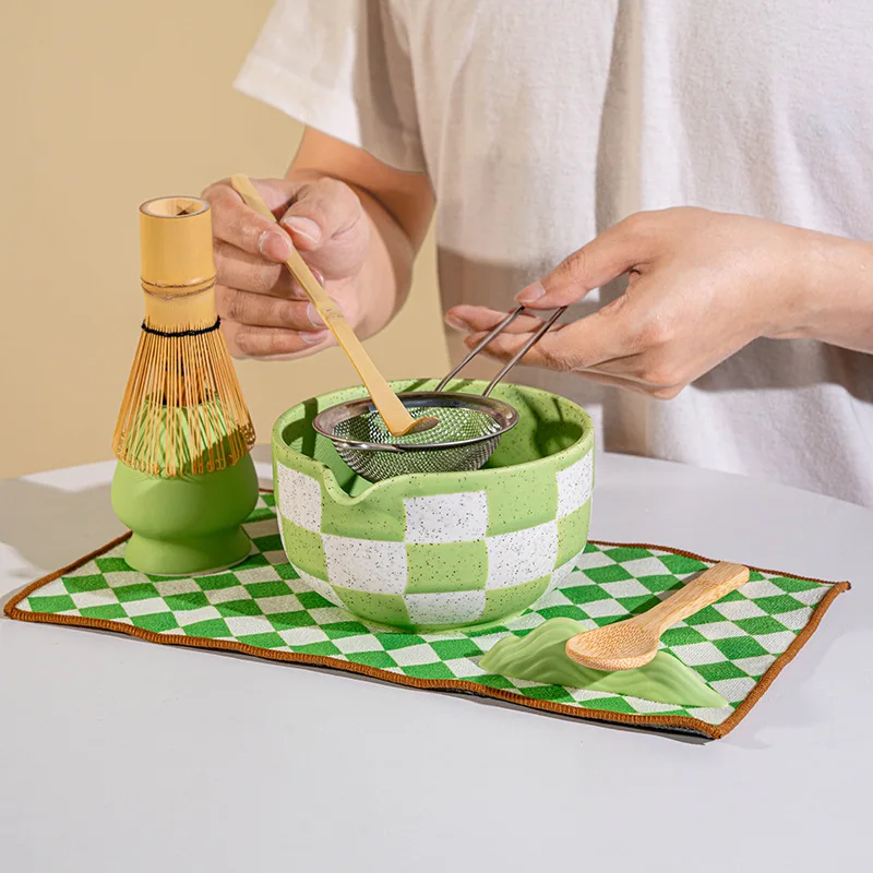 MatchaGenuss Keramik-Teeset – Japanisch Inspiriertes Matcha-Set mit Teeschale & Bambusbesen | Mehrteiliges Zubehörset | Für Matcha-Zubereitung & Teezeremonie