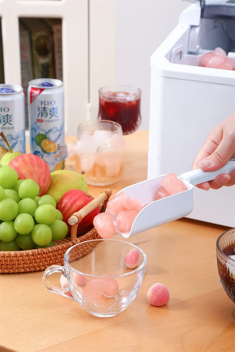 FrostQuick Eiswürfelmaschine Kompakt – Elektrischer Eisbereiter | 9 Eiswürfel in 6 Minuten | Tragbare Küchenlösung
