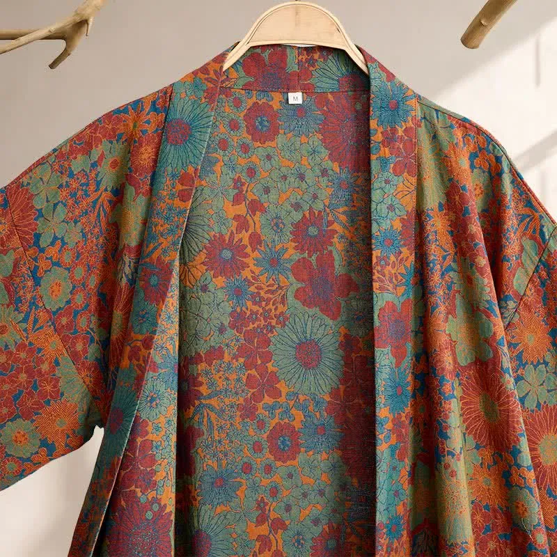 Vintage Kimono-Bademantel aus Baumwolle mit bunten Blumenmustern