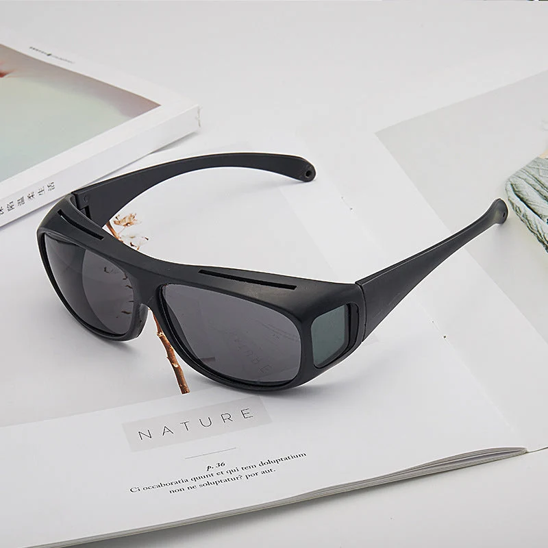 Dame sportslig solbrille med vindtett design Luvikno