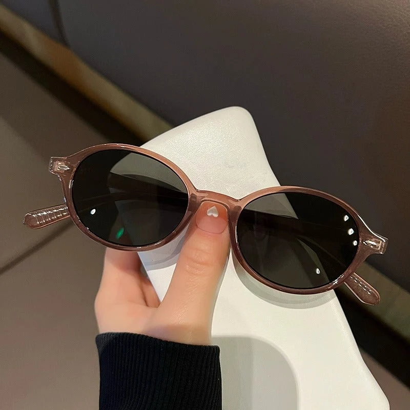 Dame modische solbrille i elegant ovaldesign Luvikno