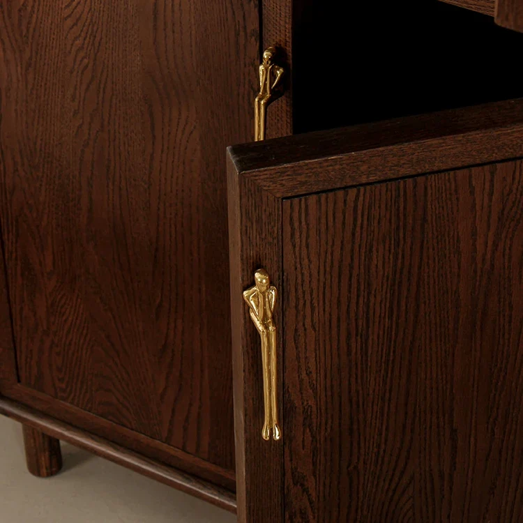 Skandivor HumanArt Messinggriff – Nordischer Design Möbelgriff in humanoider Form