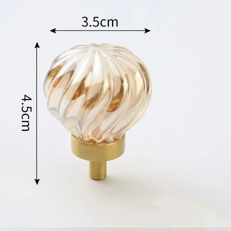 LuxoraCrystal Champagne – Kristall Möbelknopf mit Goldbasis
