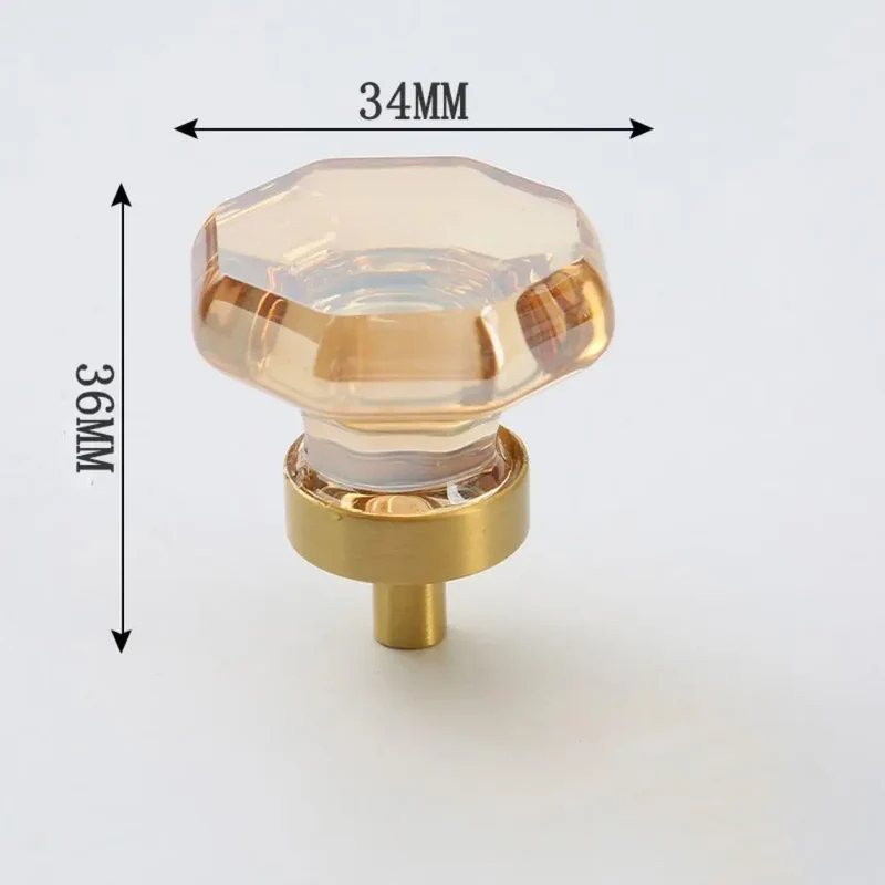 LuxoraCrystal Champagne – Kristall Möbelknopf mit Goldbasis