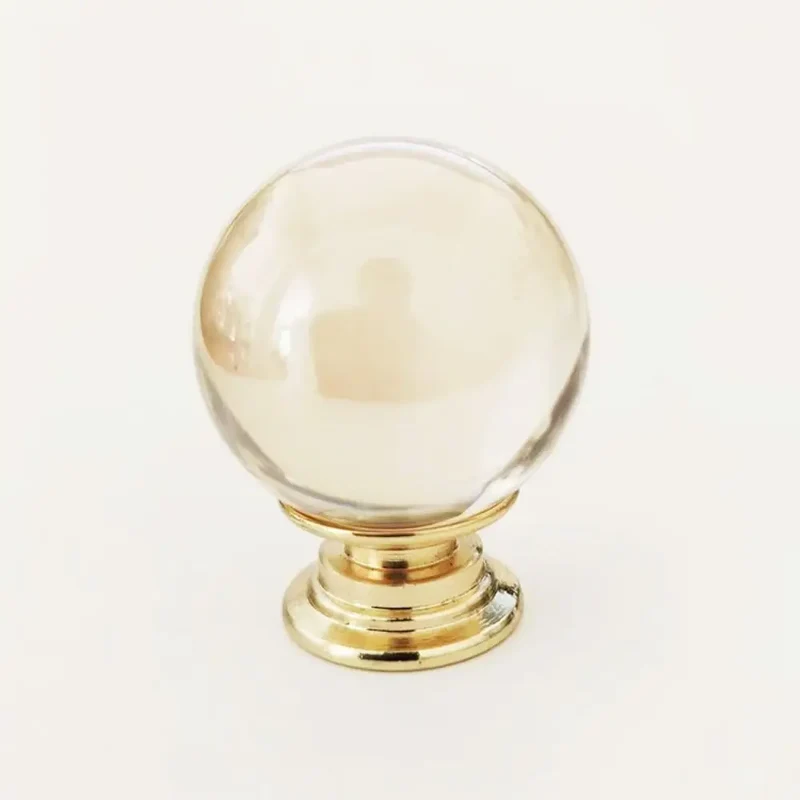 LuxoraCrystal Champagne – Kristall Möbelknopf mit Goldbasis
