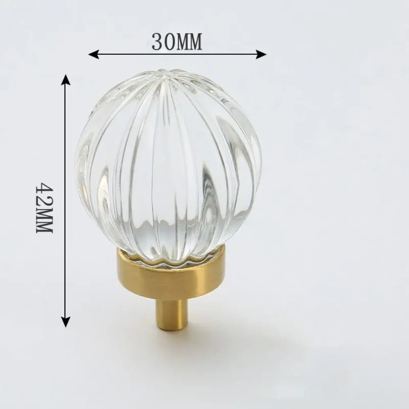 LuxoraCrystal Champagne – Kristall Möbelknopf mit Goldbasis