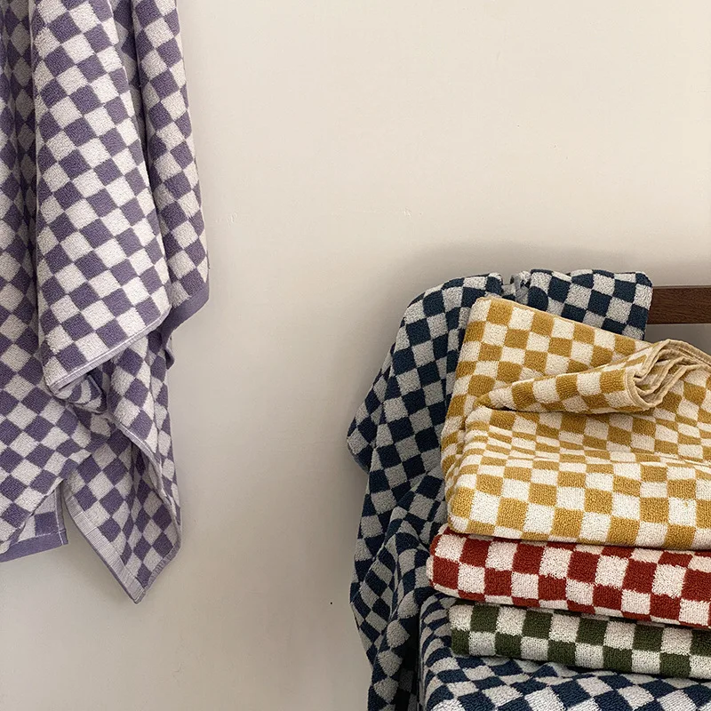 VeloraSoft StripePure Baumwollhandtücher – Ultraweiche, Saugstarke Bad- & Gesichtstücher