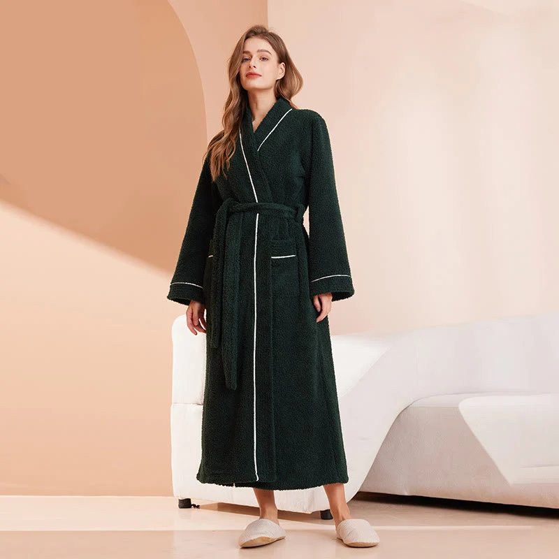 Bequemer, langer Bademantel aus Fleece in Volltonfarbe