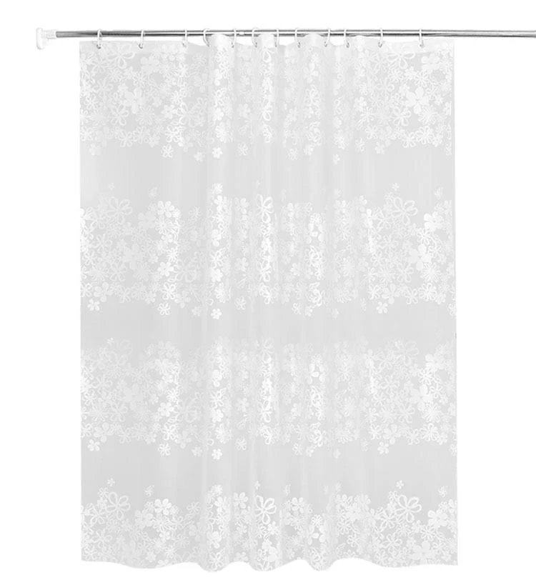 Halbtransparenter Duschvorhang mit weißem Blumenmuster