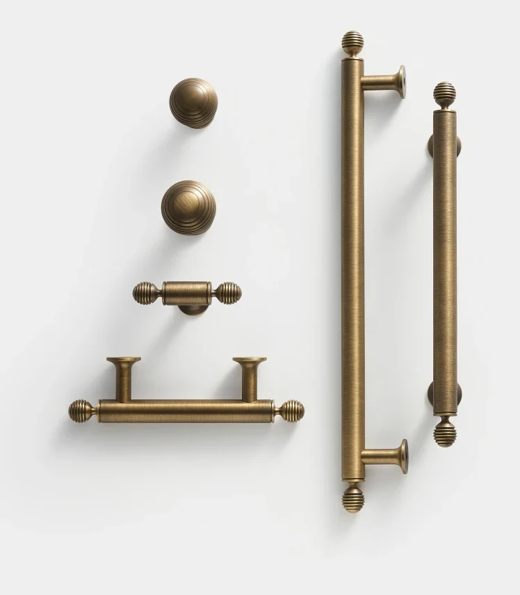 BrassElegance Massivmessing Antik T-Griff