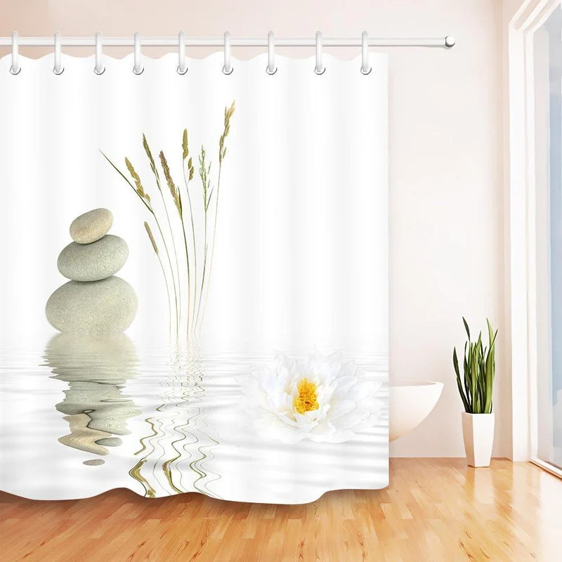 Weißer Zen Duschvorhang mit Wasserlilie
