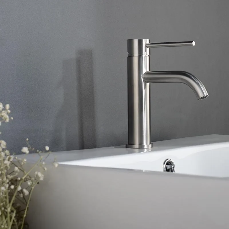ROSEVÉRA Brushed Gold – Design Waschtischarmatur aus Edelstahl (Einloch, Einhebel)
