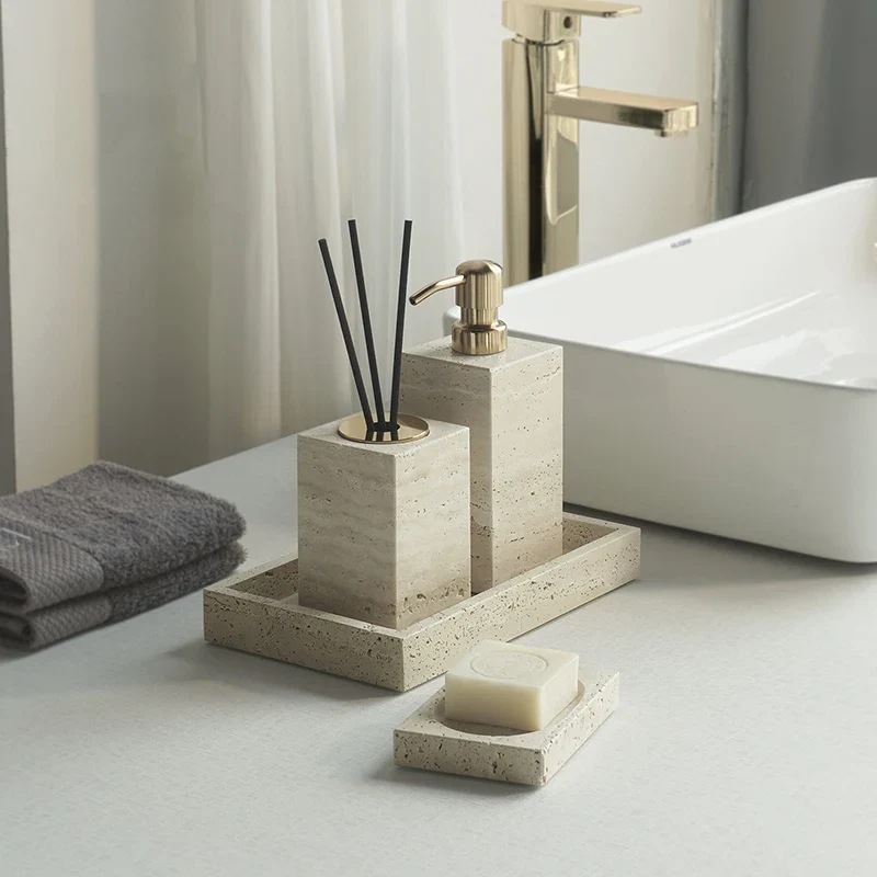 TraveraStone Luxury Travertin Badezimmer-Accessoires Set – Elegantes Naturstein Bad-Set mit Seifenspender, Zahnbürstenhalter & Tablett