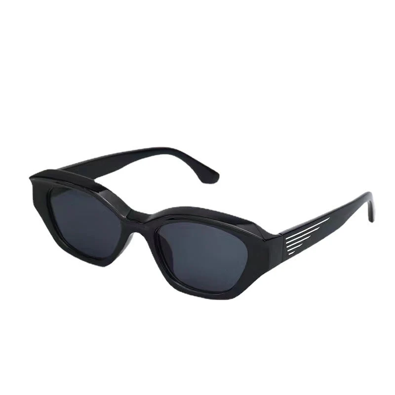 Dame Designer-solbrille med markant polygonal ramme og UV-beskyttelse Luvikno