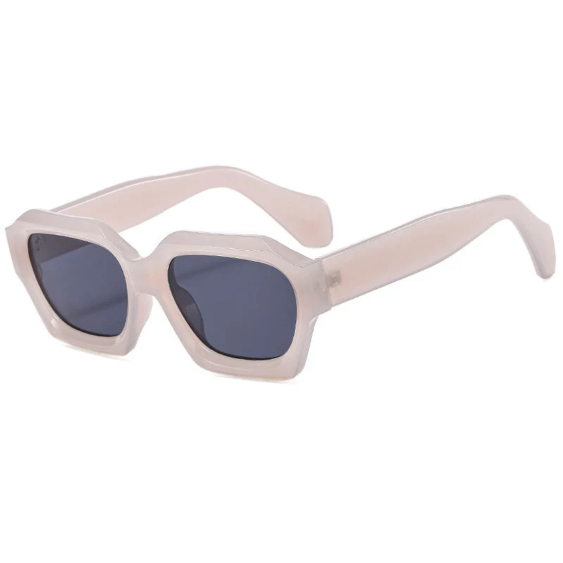 Dame designer solbrille med markant geometrisk ramme og polariserte glass Luvikno