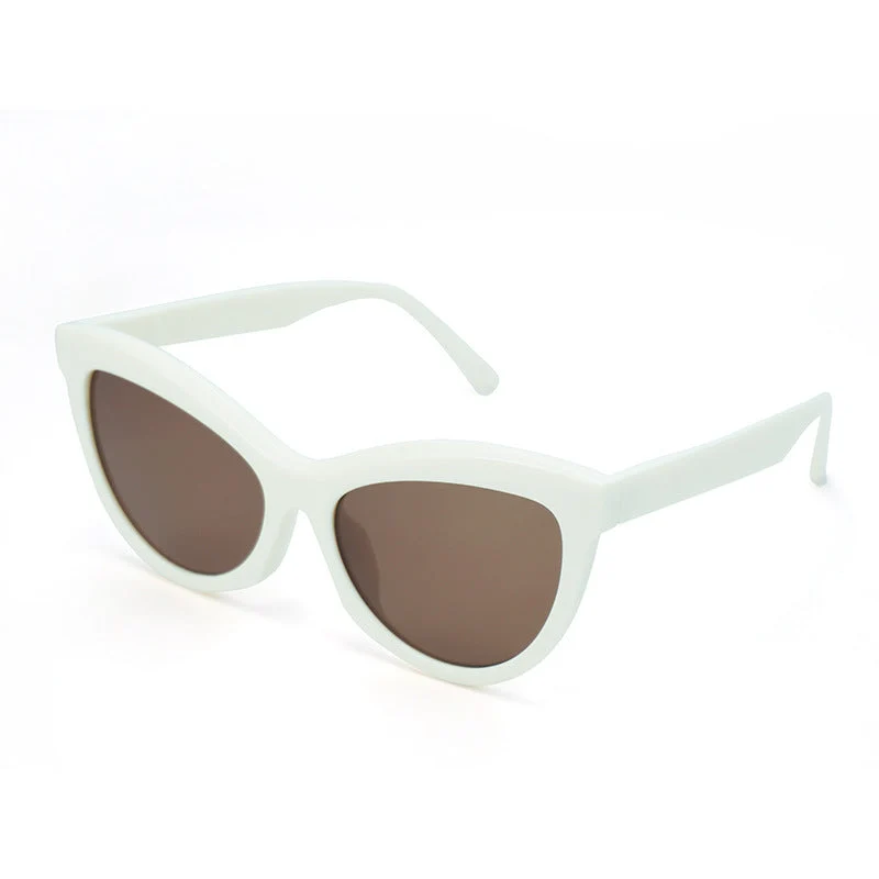 Damer Cat-Eye solbriller med moderne, konturert ramme Luvikno
