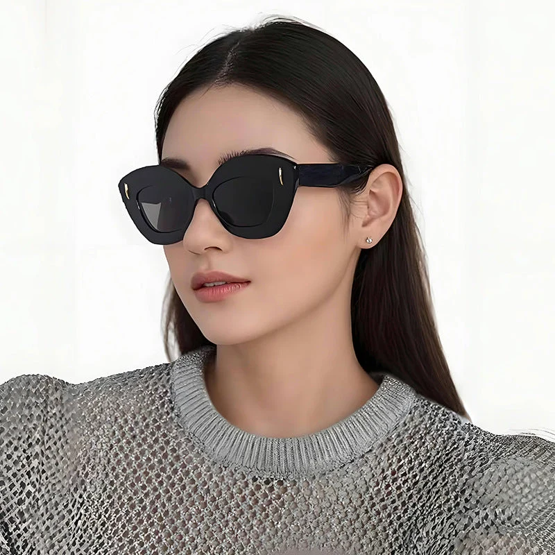 Dame Cat-Eye solbriller med luksuriøse designelementer Luvikno