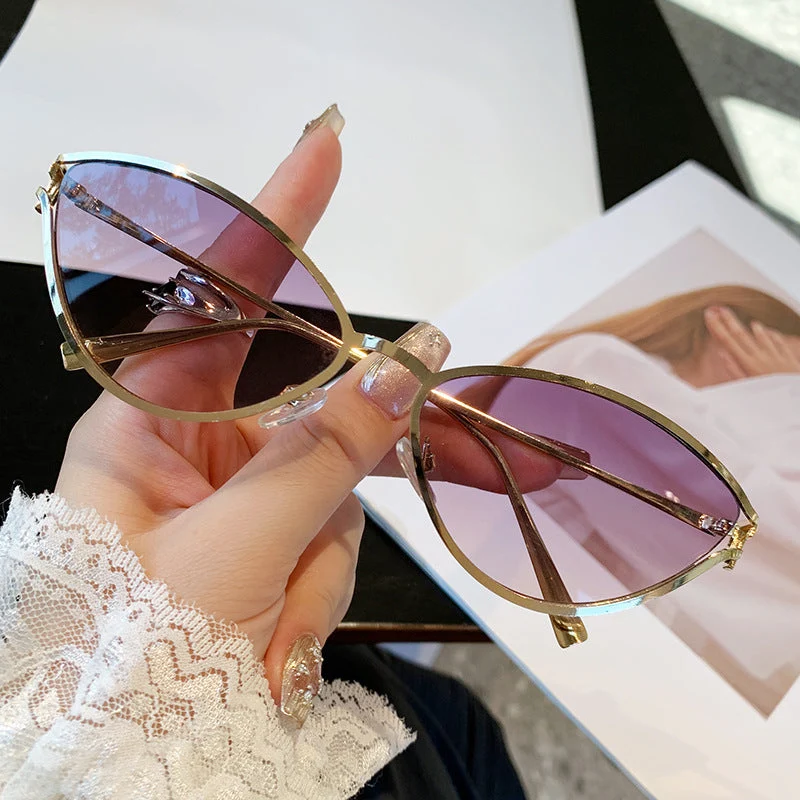 Dame Cat-Eye solbriller med elegant metallramme og UV-beskyttelse Luvikno