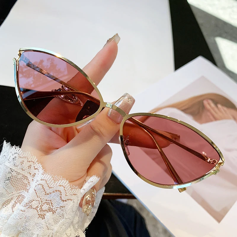 Dame Cat-Eye solbriller med elegant metallramme og UV-beskyttelse Luvikno