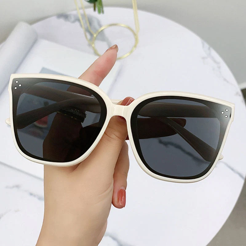 Dame Cat-Eye solbriller i elegant og moderne design Luvikno