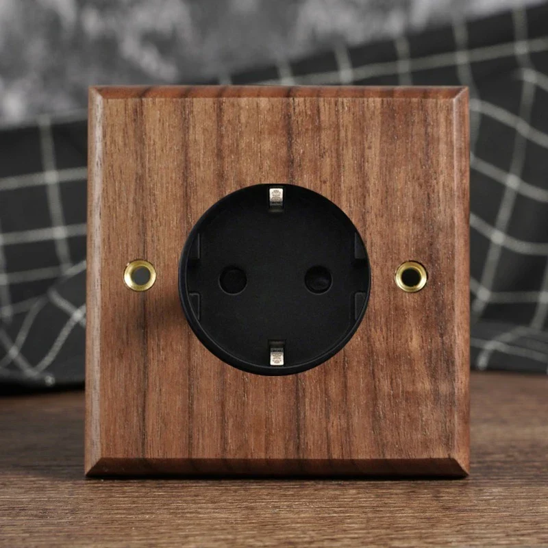 RetroLux Schwarzes Walnussholz Umschalter 1–4 Gang – Messing Knebel, Massivholz & USB-Option