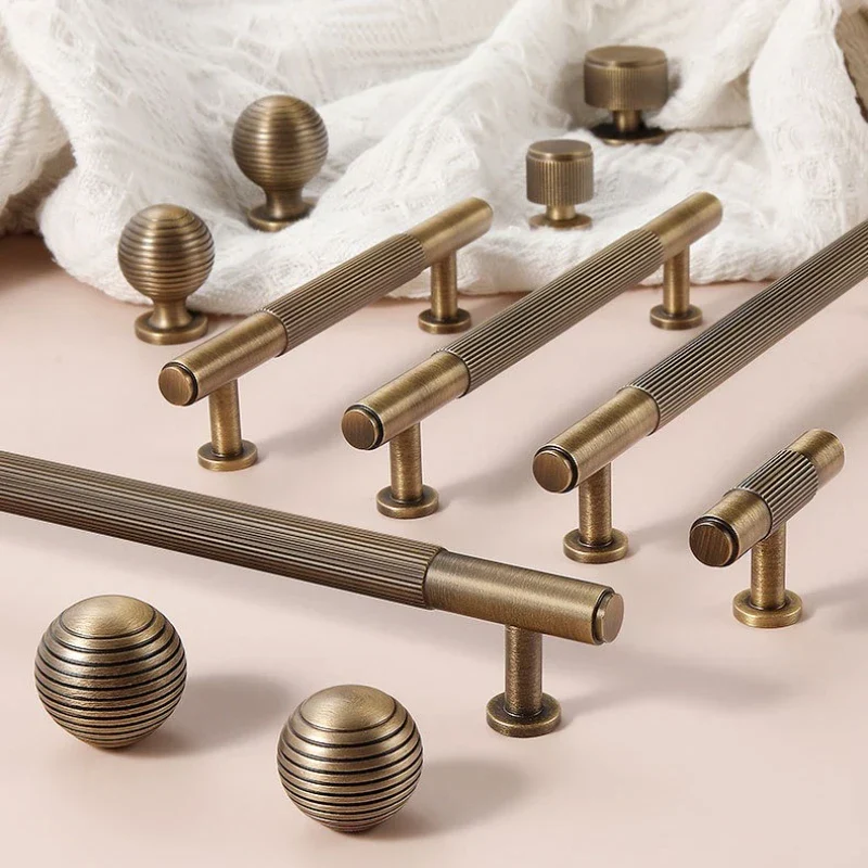 VintageBrass Europäische Messinggriffe – Elegante Bronzegriffe für Schränke, Schubladen und Möbel