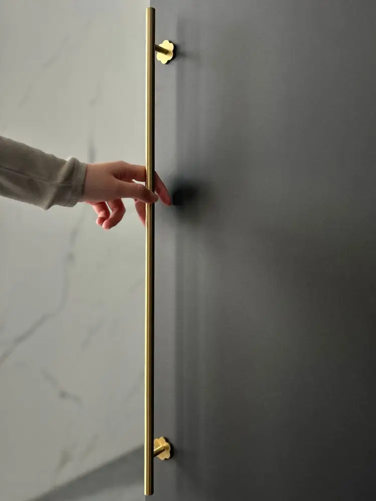 Nurlin T-Bar Messing Möbelgriff – Rund, Extra Lang, Modernes Design für Schränke, Schubladen & Kühlschrank