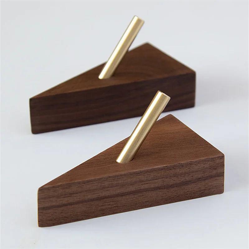 TriLuxe Dreieck Wandhaken – Messing & Massivholz