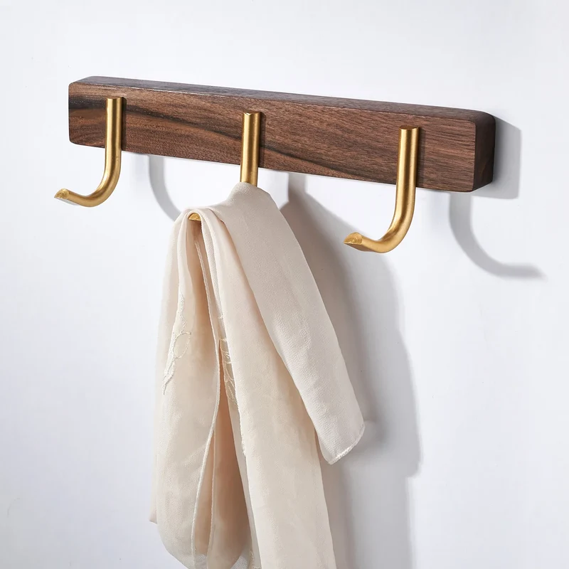 WalnutHook – 3-Haken Handtuchhalter aus Holz & Metall