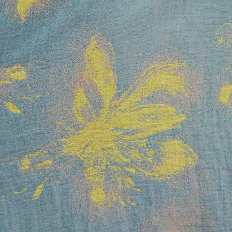 Kimono-Bademantel aus doppellagigem Baumwollgewebe mit Blumenmuster im Boho-Stil
