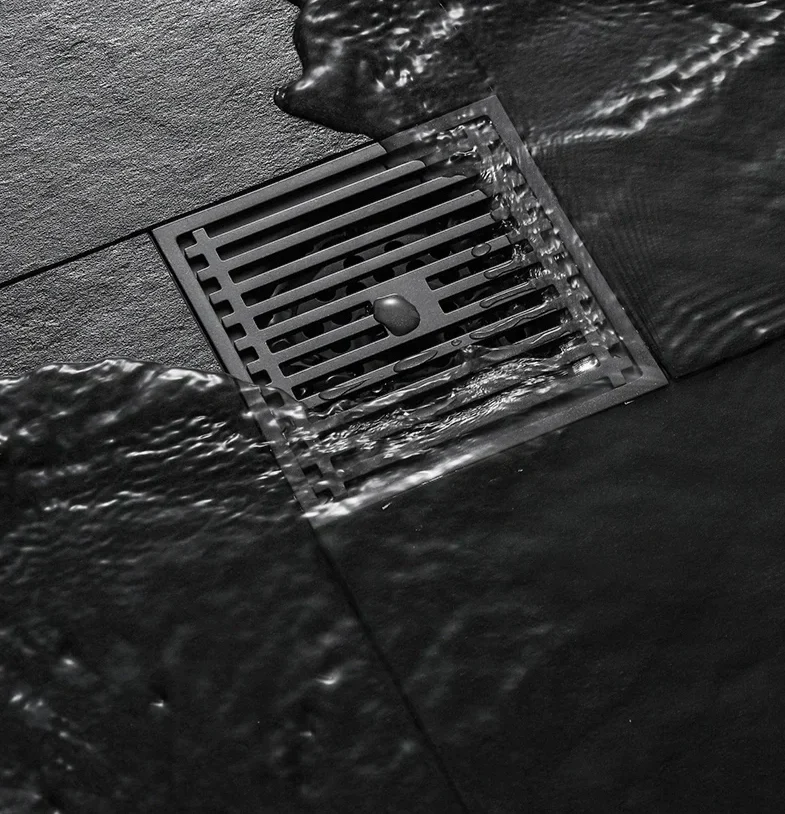 AquaShield Quadratischer Edelstahl-Bodenablauf