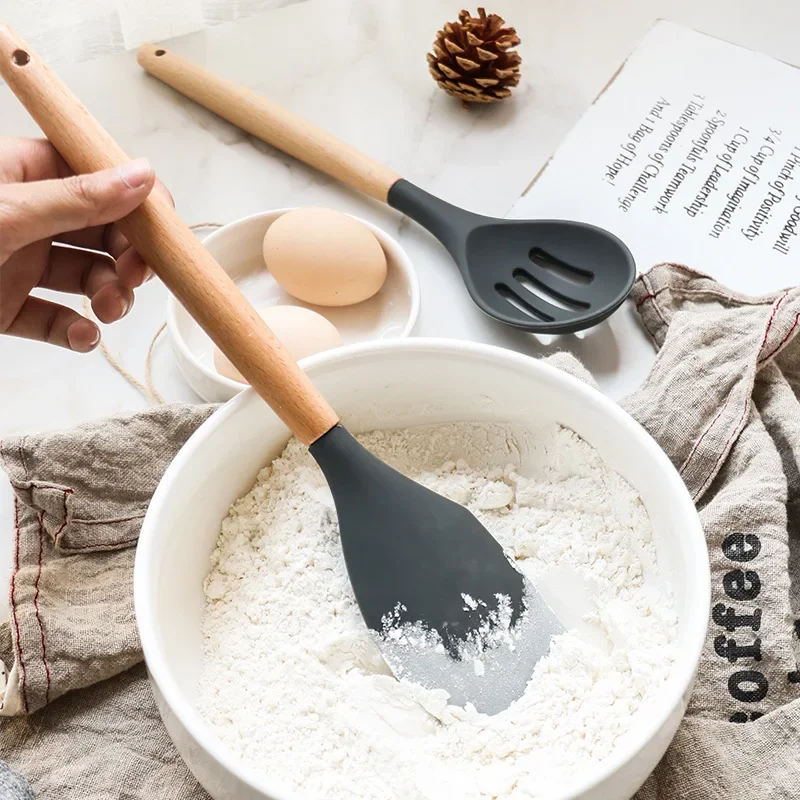 ChefEase – 12-delige Siliconen Keukengerei Set met Houten Handvat