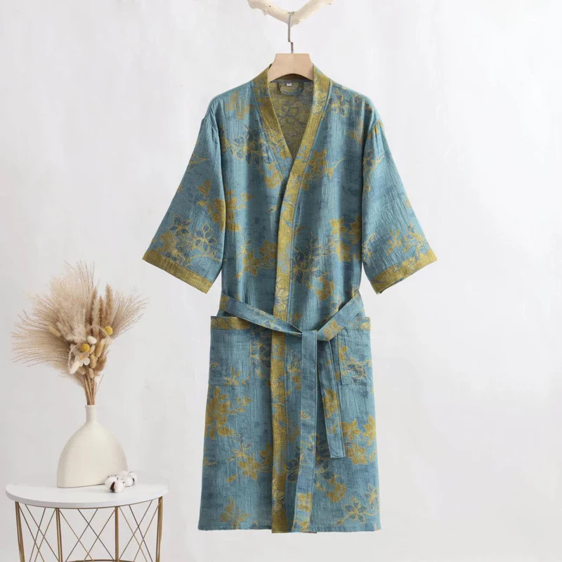 Kimono-Bademantel aus blauer Baumwollgaze mit Blumenmuster