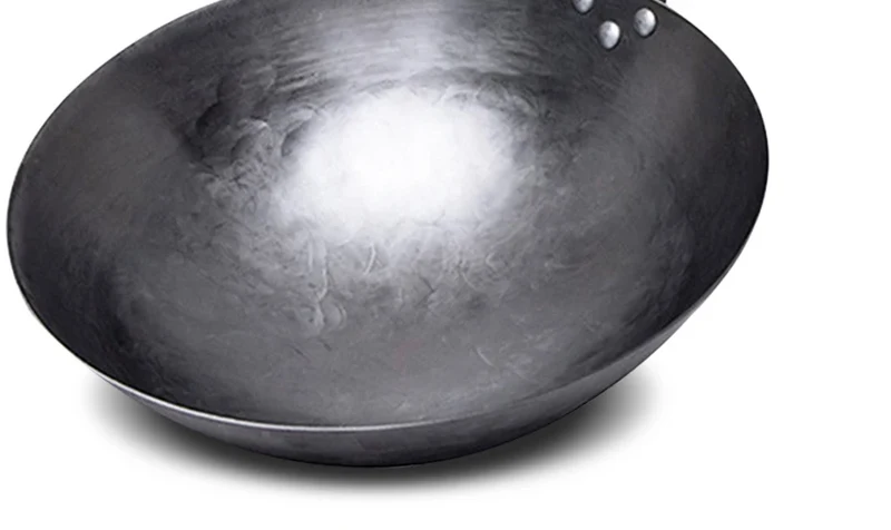 ForgePro – Handgeschmiedeter Reineisen-Wok mit Holzgriff