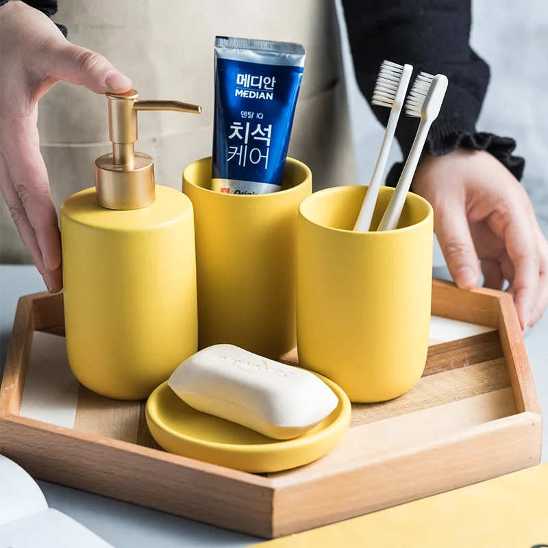 ScandiLuxe Skandinavisches Badezimmer-Set – 4-teiliges Keramik-Waschset mit Zahnputzbecher